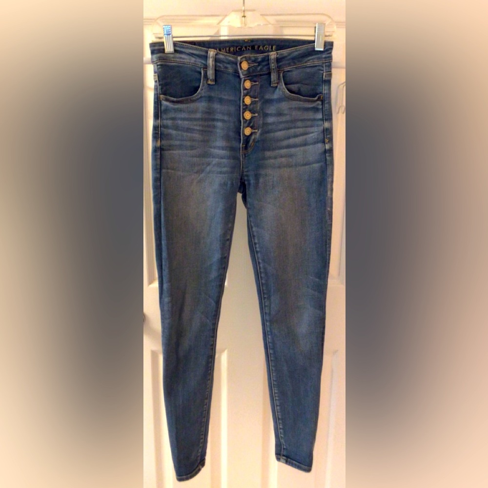 American Eagle Suer Hi-Rise Button Down Jeggings